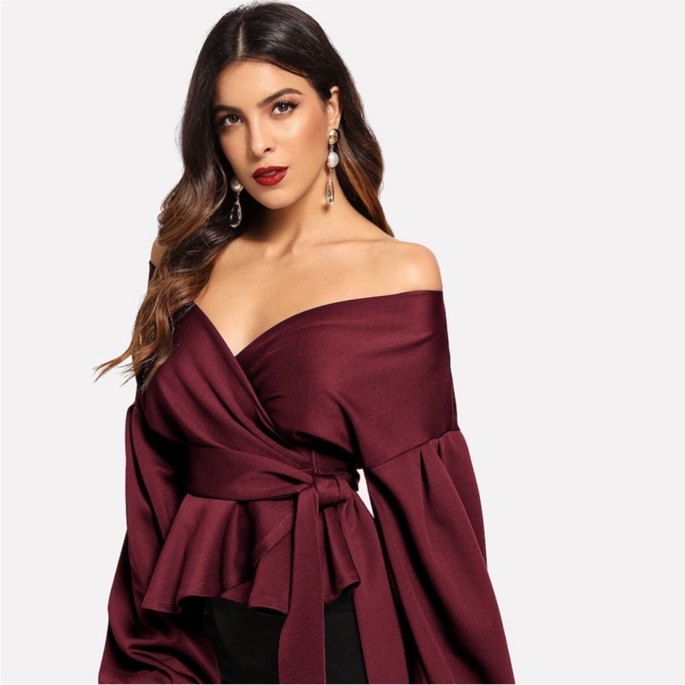 SHEIN Modely Lantern Sleeve Peplum Off Shoulder Blouse.